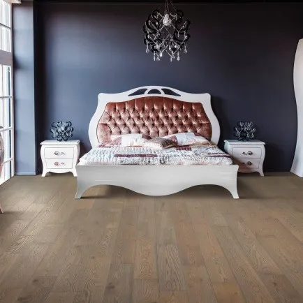 Bedroom Hardwood flooring | Everlast Floors